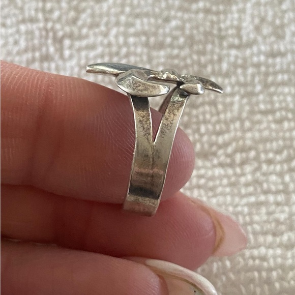 Vintage Sterling silver 925 fleur de lis ring Size 8 - Picture 2 of 3